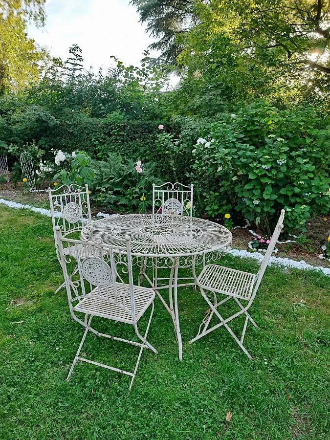 Maison Wezembeek-Oppem 0*,
